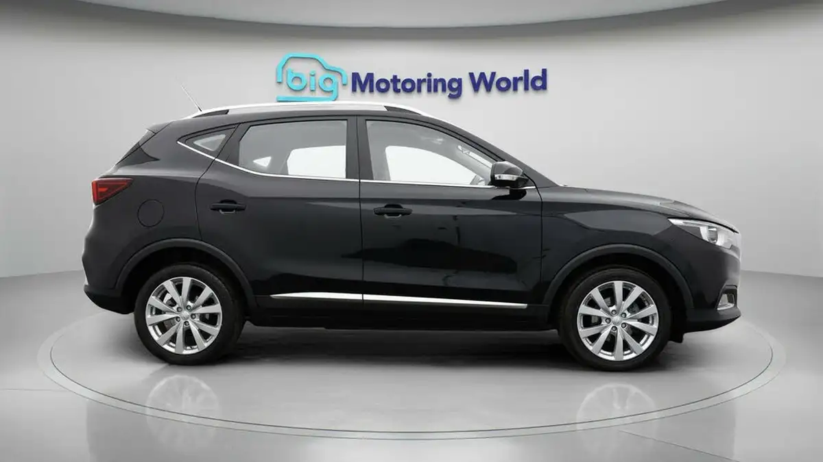 2020-mg-zs-suv-15-vti-tech-excite-106ps-big-7