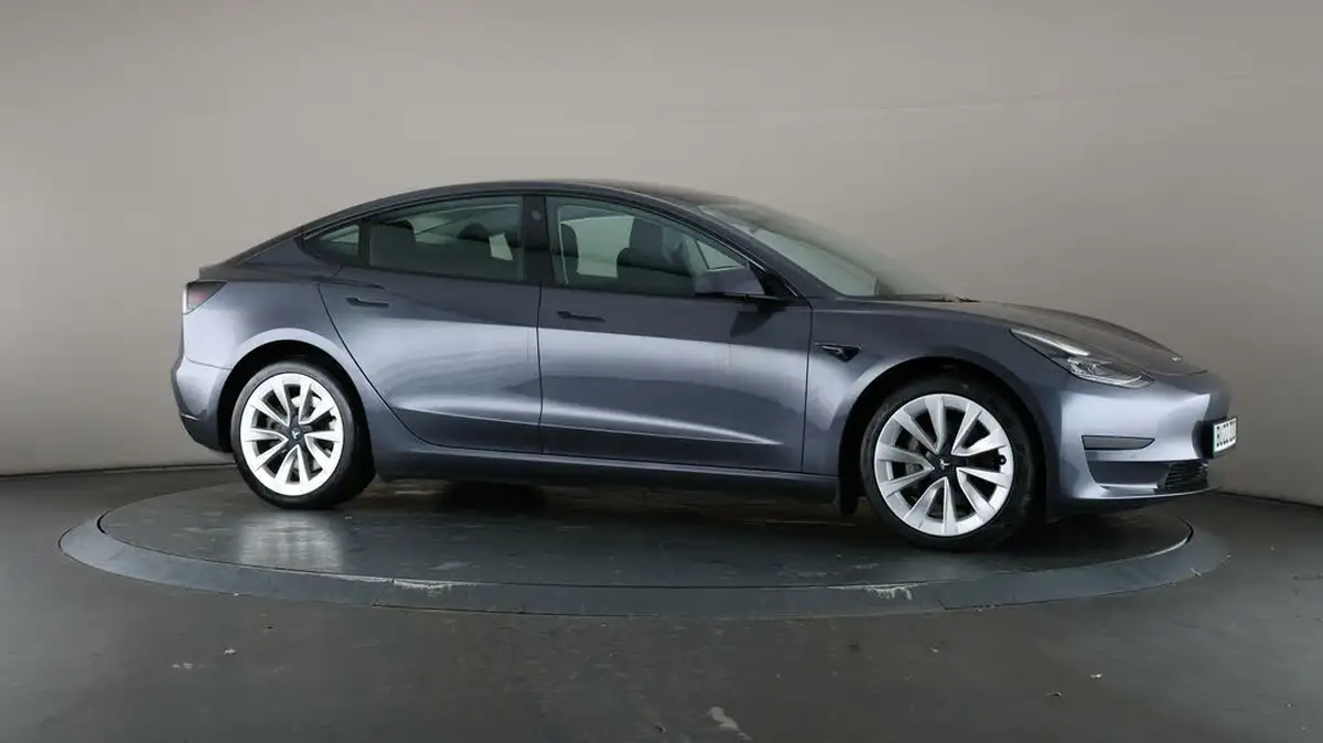 2021-tesla-model-3-e-standard-plus-big-49