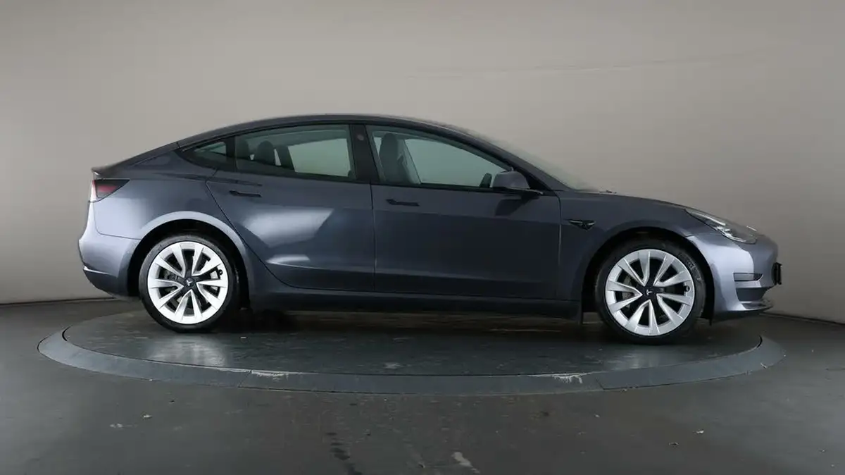 2021-tesla-model-3-e-standard-plus-big-8