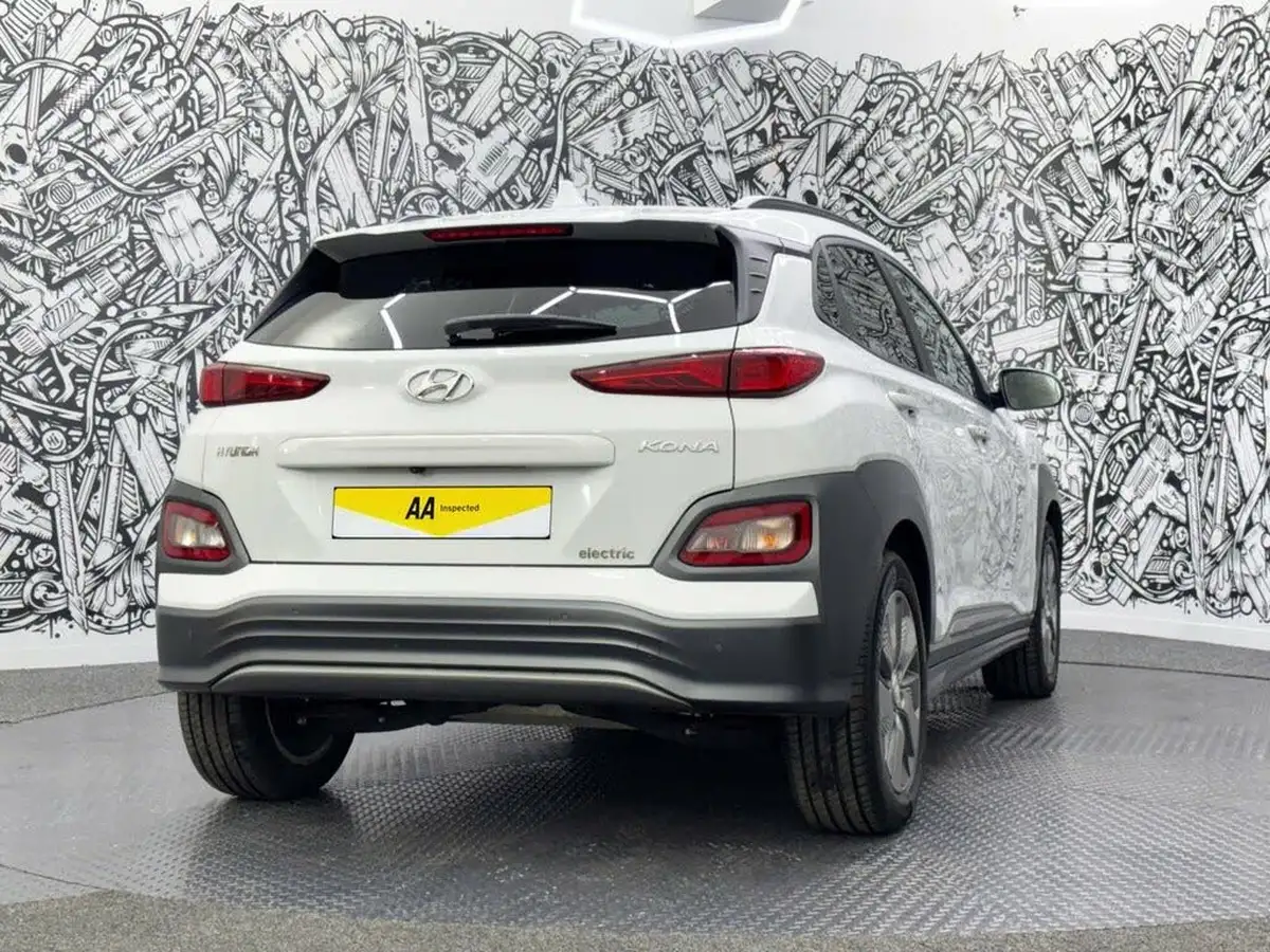 2020-hyundai-kona-e-premium-204ps-big-7