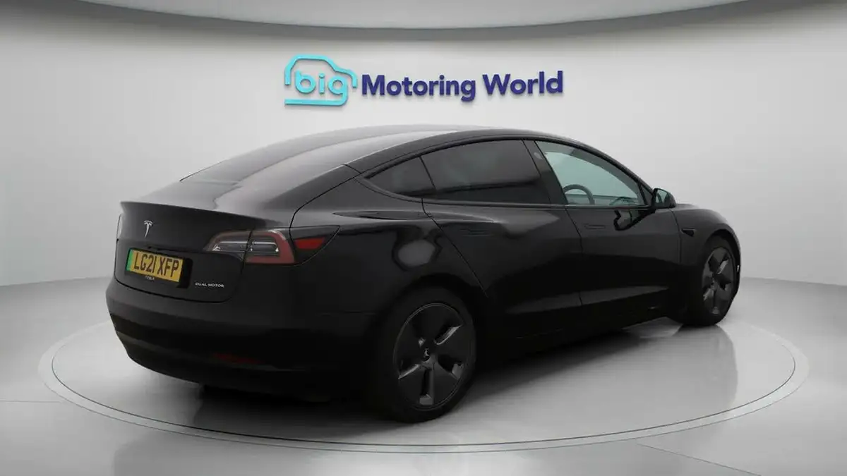 2021-tesla-model-3-e-long-range-4x4-big-7