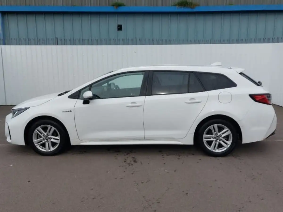 2022-suzuki-swace-18-sz5-big-3