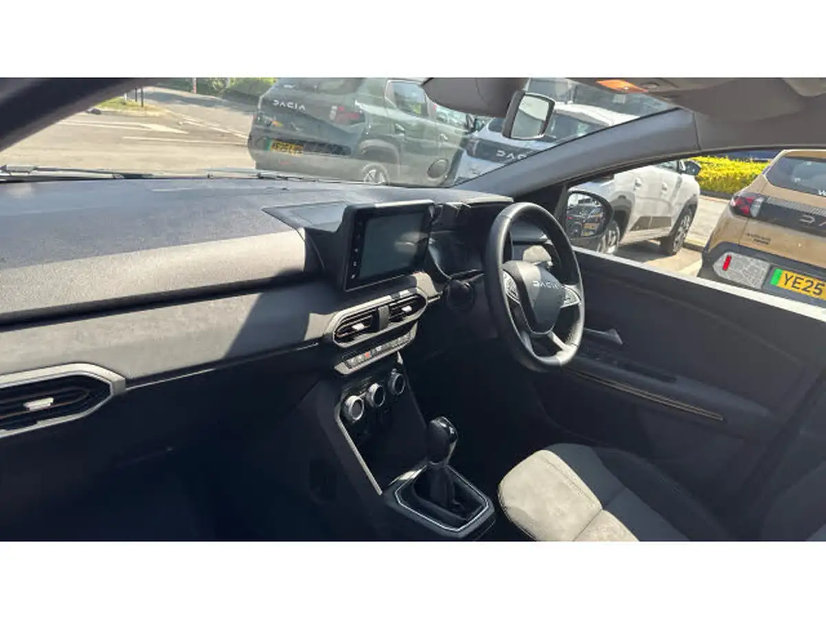 2024-dacia-jogger-16-tce-extreme-big-8