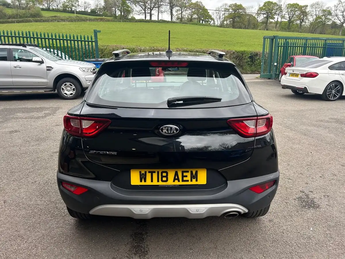 2018-kia-stonic-14-2-big-3