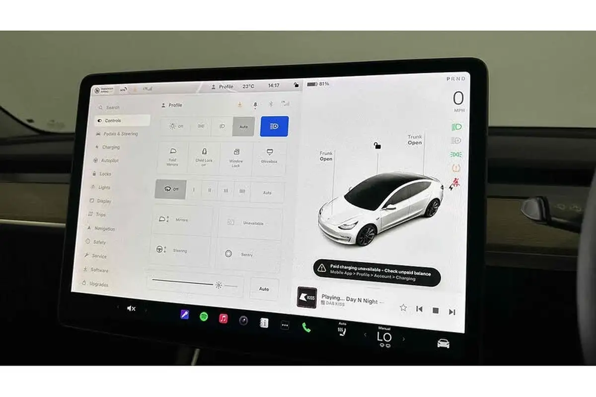 2020-tesla-model-3-e-performance-big-36