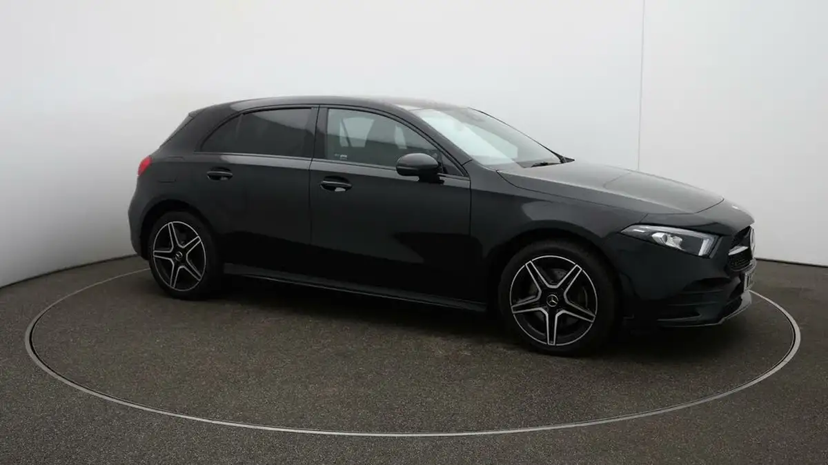 2022-mercedes-benz-a-class-13-a250e-amg-line-edition-hatchback-5d-big-35