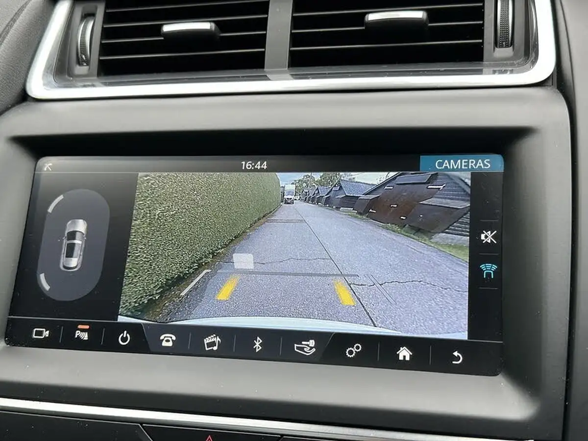 2018-jaguar-e-pace-20-i4d-r-dynamic-150ps-big-20