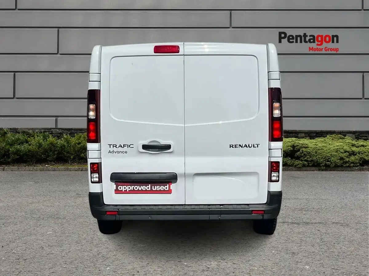 2025-renault-trafic-20dci-ll30-130-advance-panel-big-13