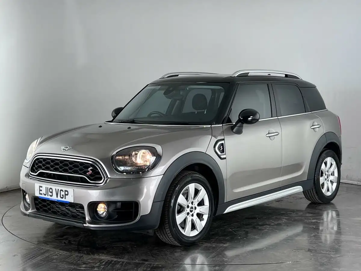 2019-mini-countryman-20-cooper-s-classic-auto-big-2