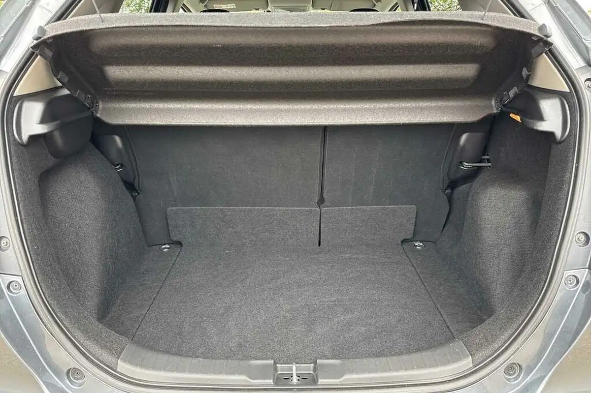 2019-honda-jazz-13-i-vtec-ex-navi-cvt-big-18