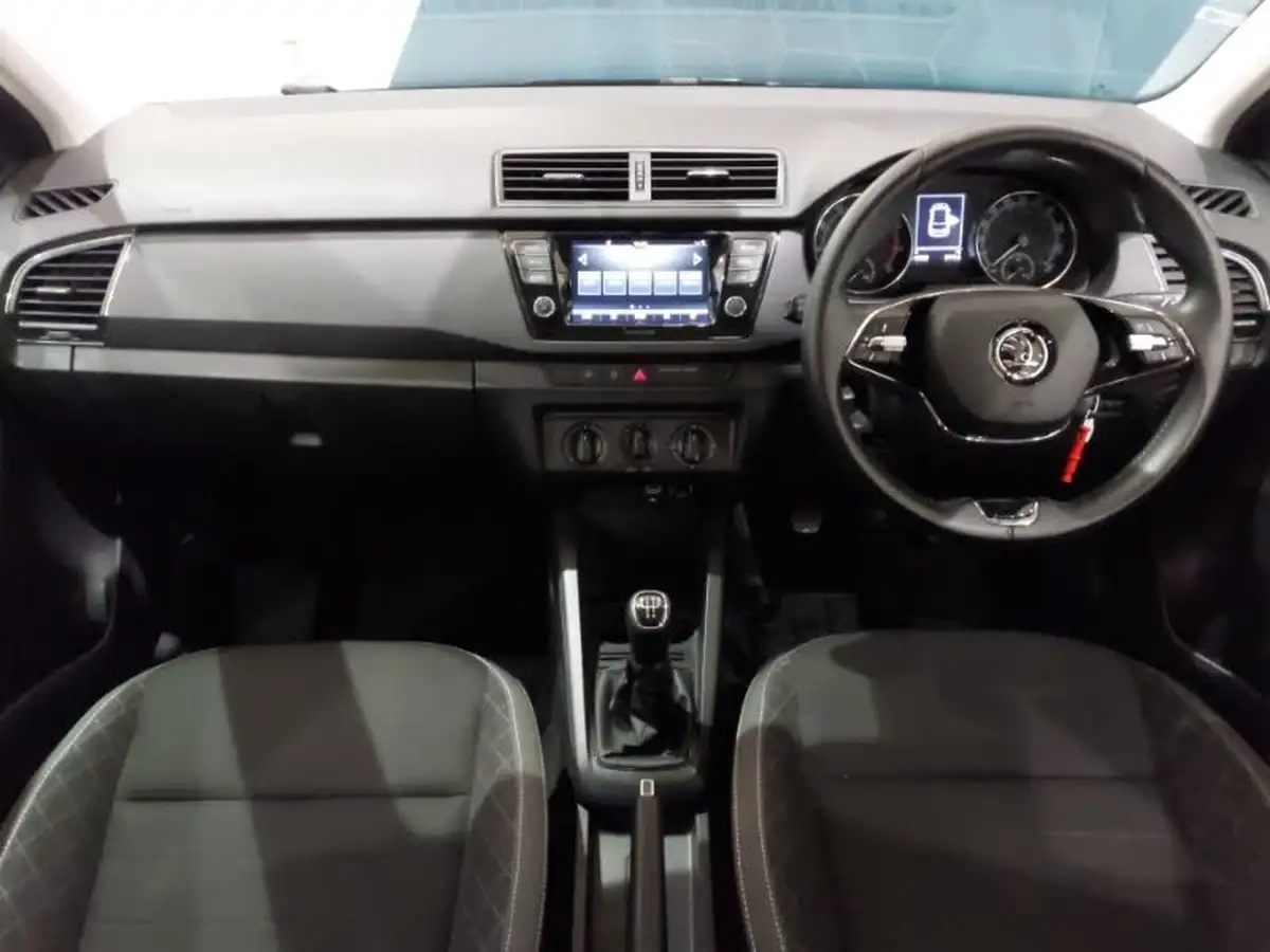 2021-skoda-fabia-10-tsi-colour-edition-95ps-big-2