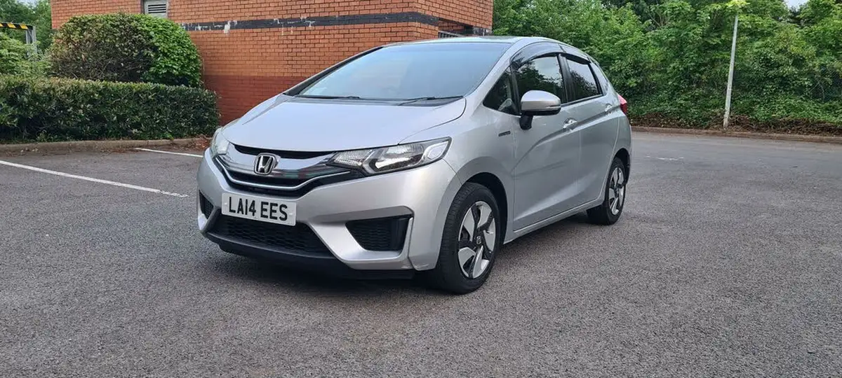 2014-honda-jazz-big-1
