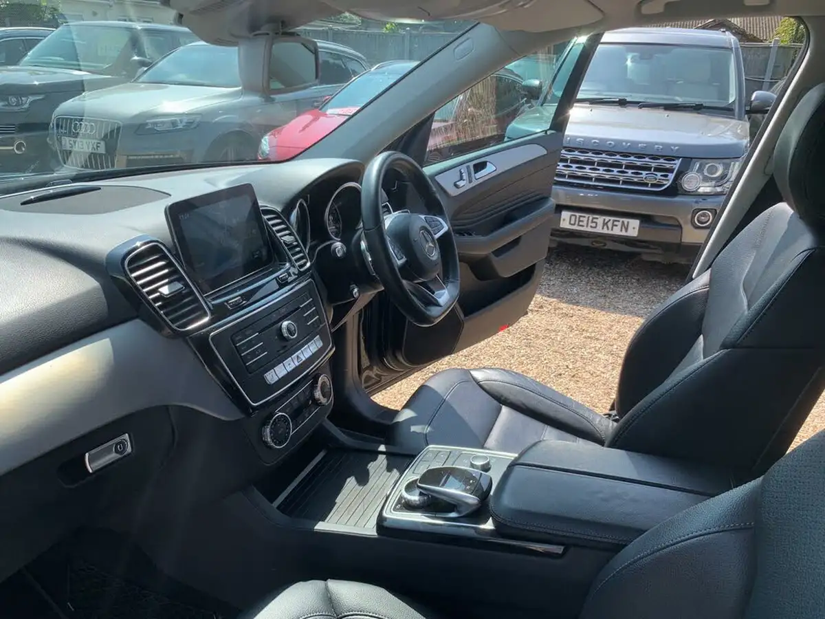 2017-mercedes-benz-gle-class-30-d-gle350d-amg-line-estate-big-30