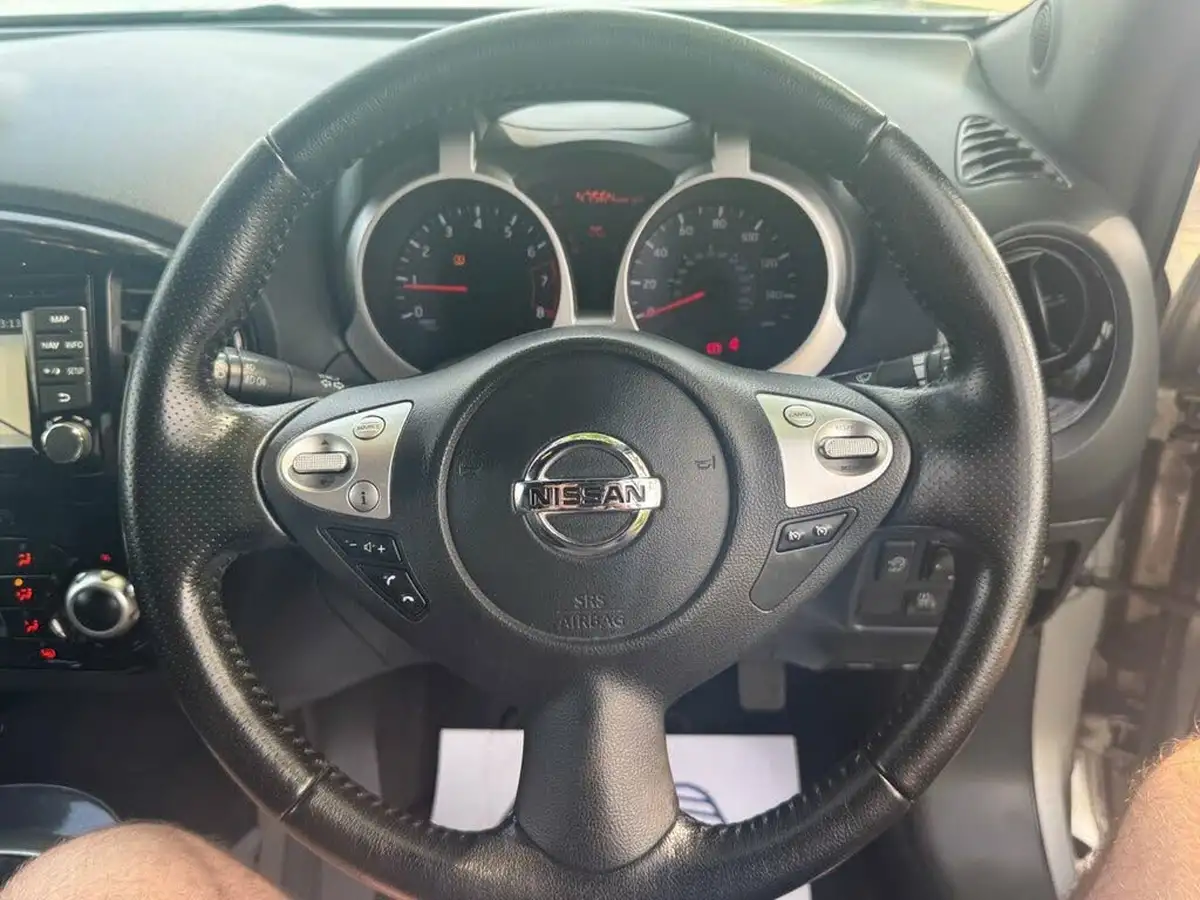 2015-nissan-juke-12-tekna-big-42