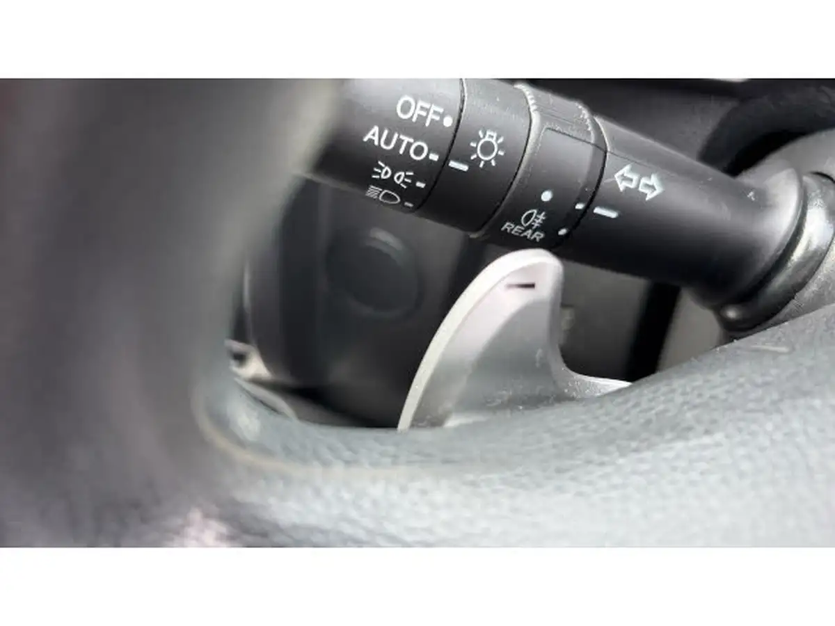 2019-honda-jazz-13-i-vtec-se-cvt-big-22
