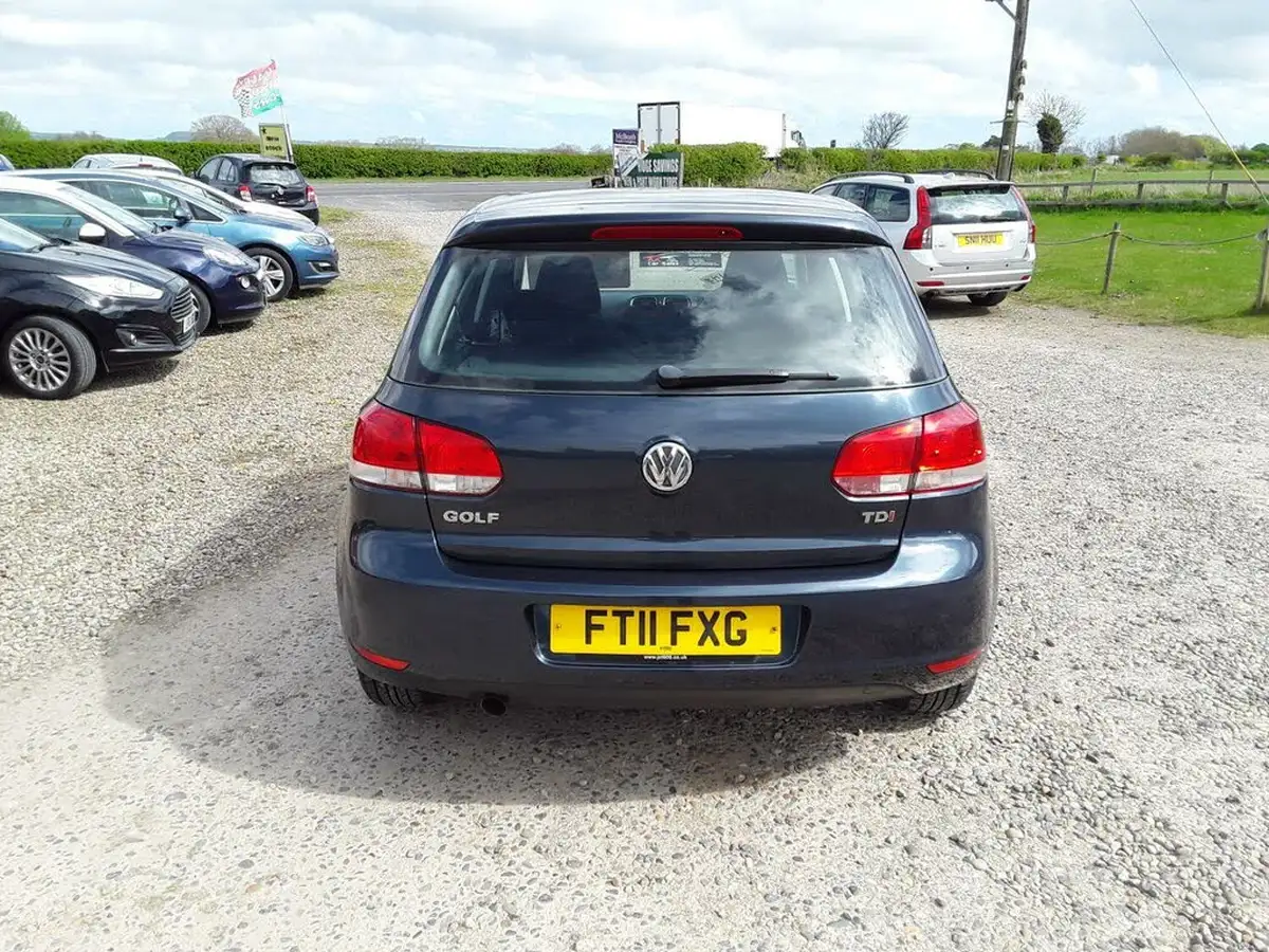 2011-volkswagen-golf-16td-s-hatchback-5d-big-5