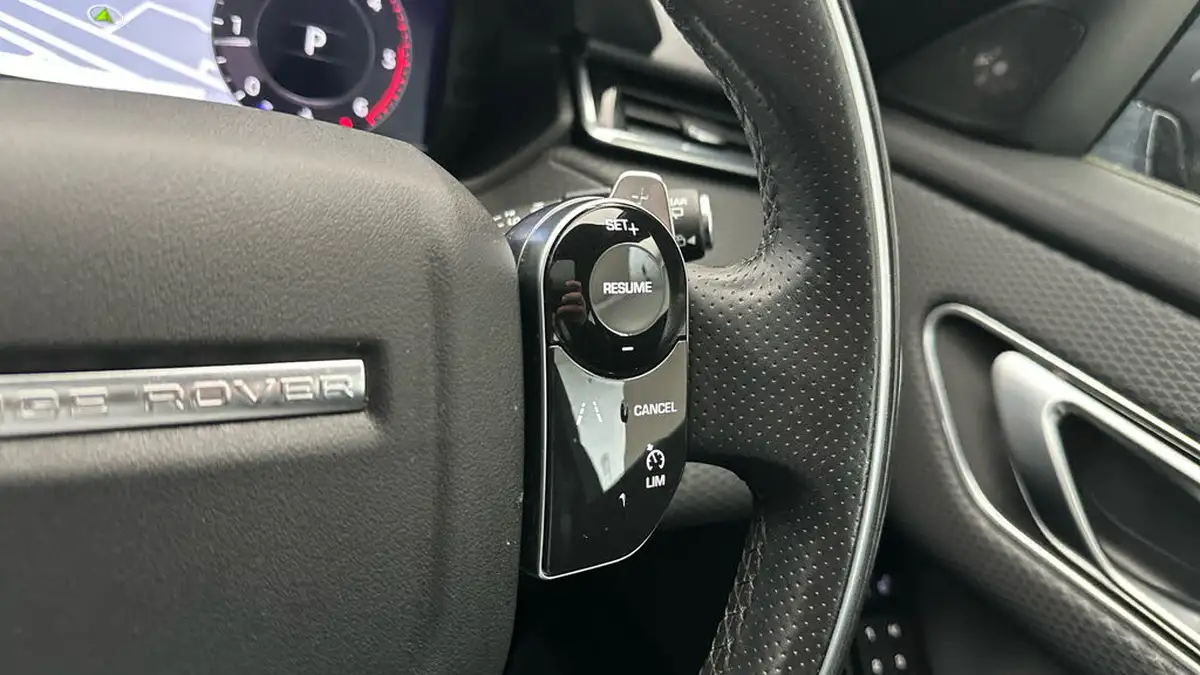 2019-land-rover-range-rover-velar-20-d180-r-dynamic-se-big-28