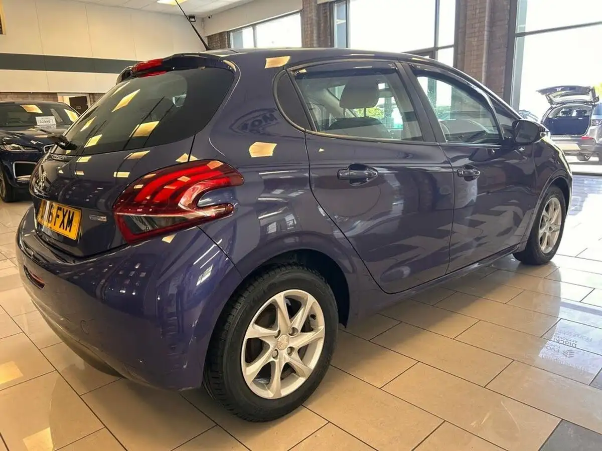 2016-peugeot-208-12-puretech-active-82bhp-5d-big-6