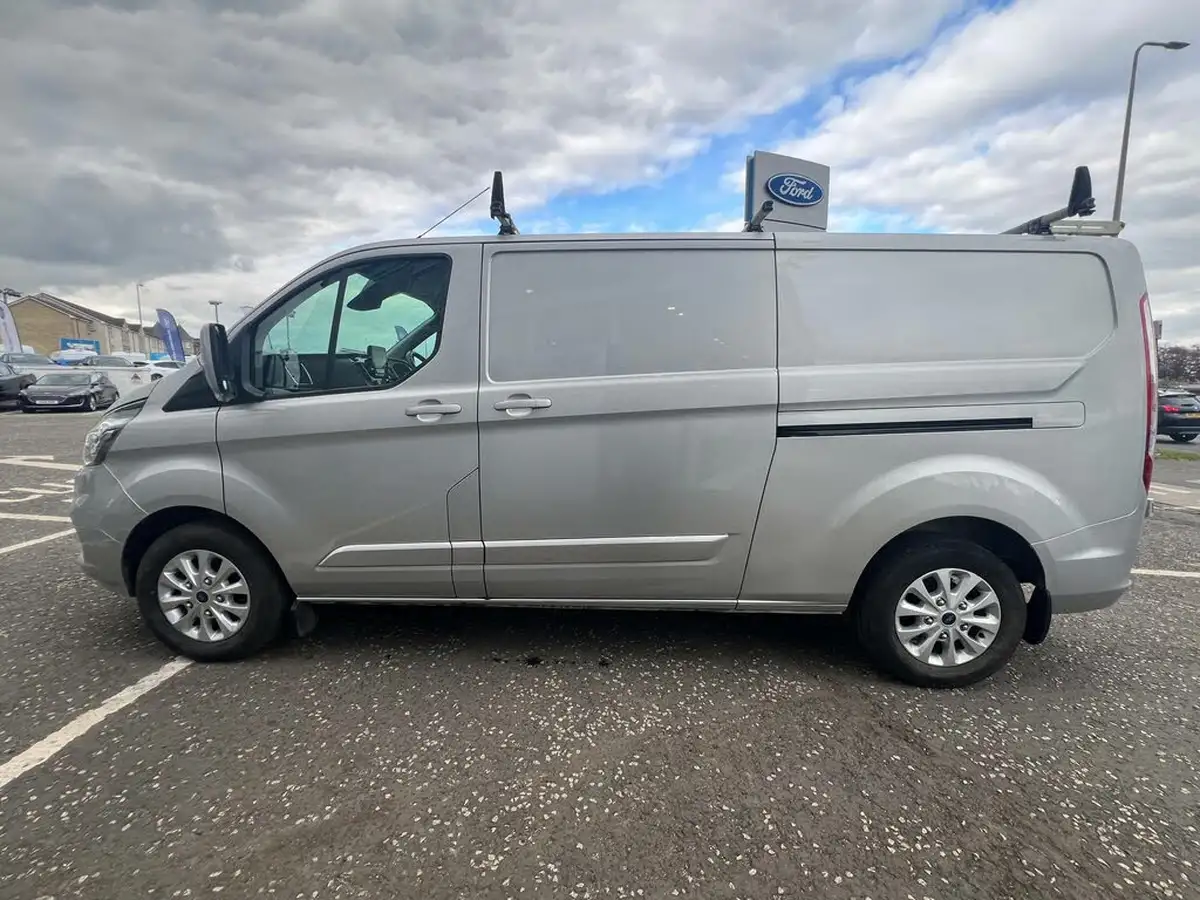 2022-ford-transit-custom-big-8