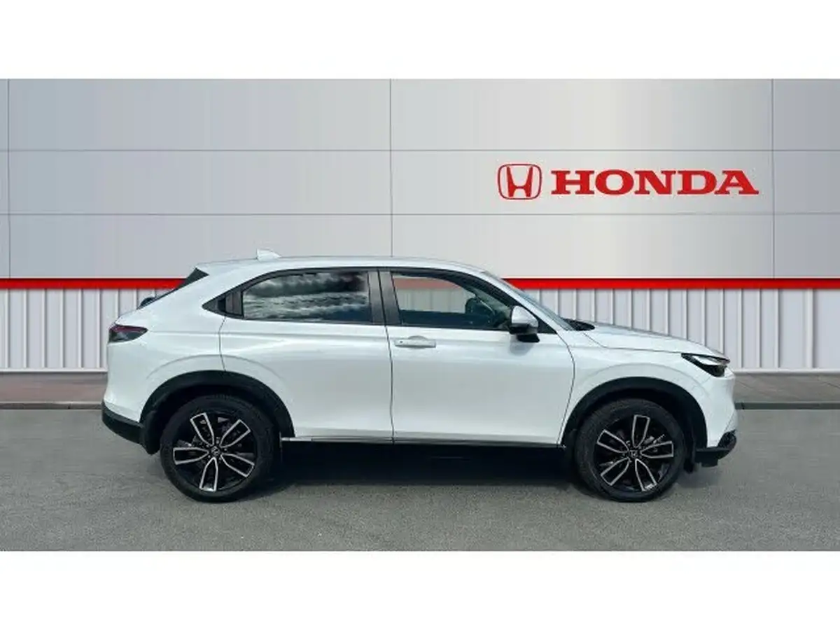 2022-honda-hr-v-15-i-mmd-elegance-big-4