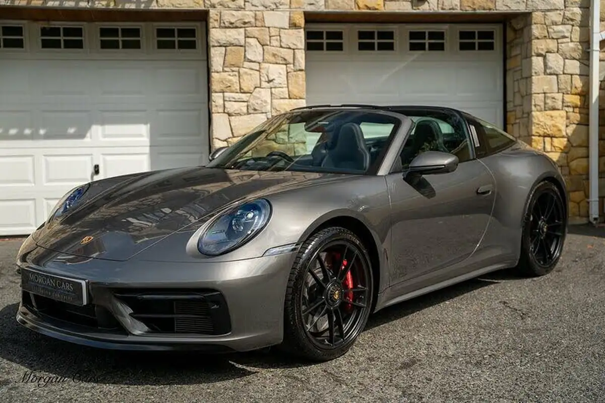2022-porsche-911-30-targa-4-gts-pdk-big-25