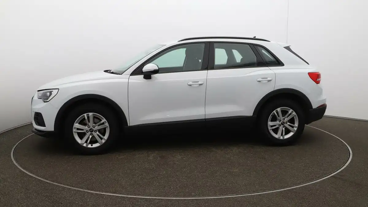 2022-audi-q3-20-35-tdi-technik-big-57
