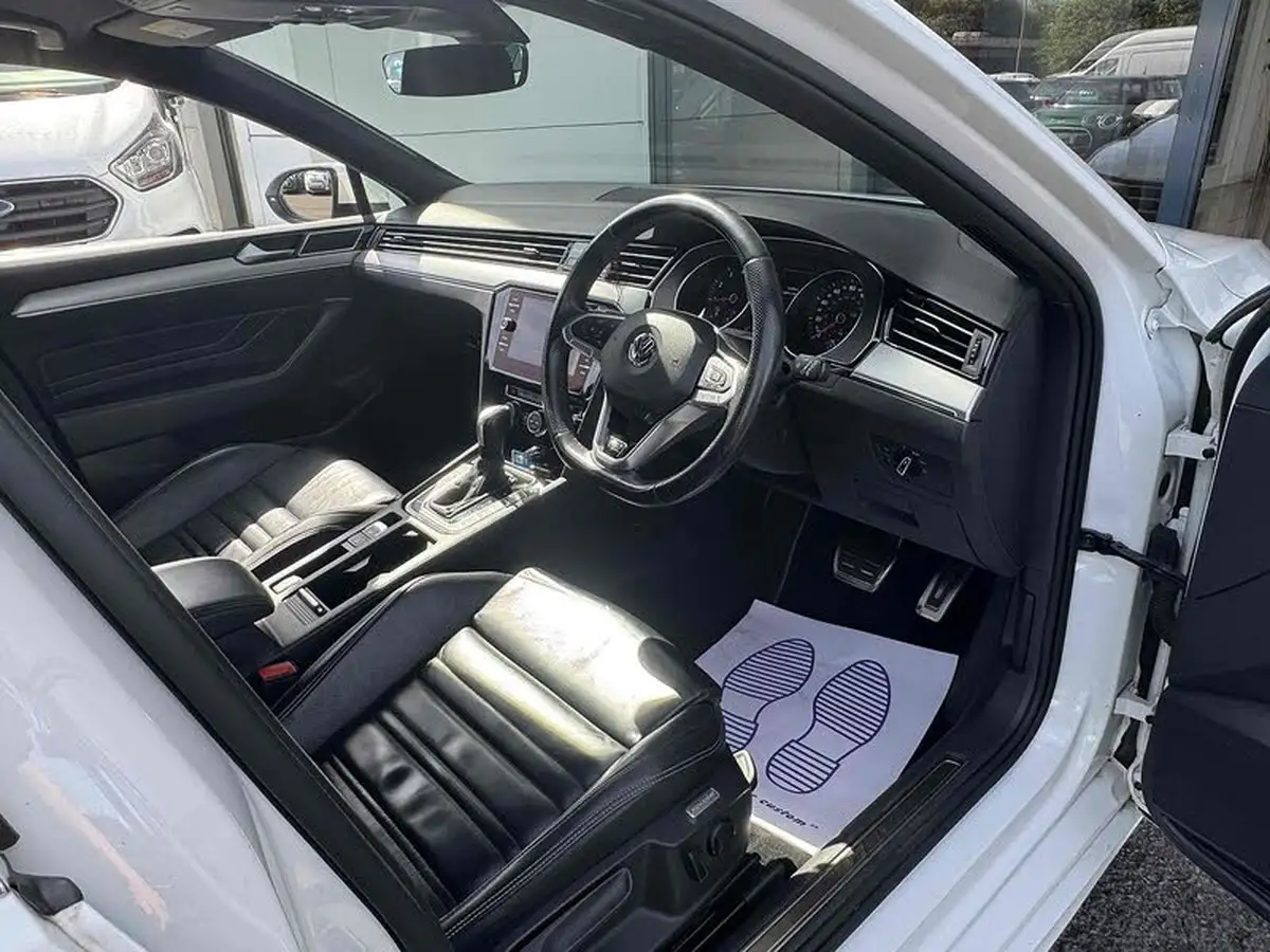 2020-volkswagen-passat-15-tsi-r-line-estate-5d-dsg-big-19