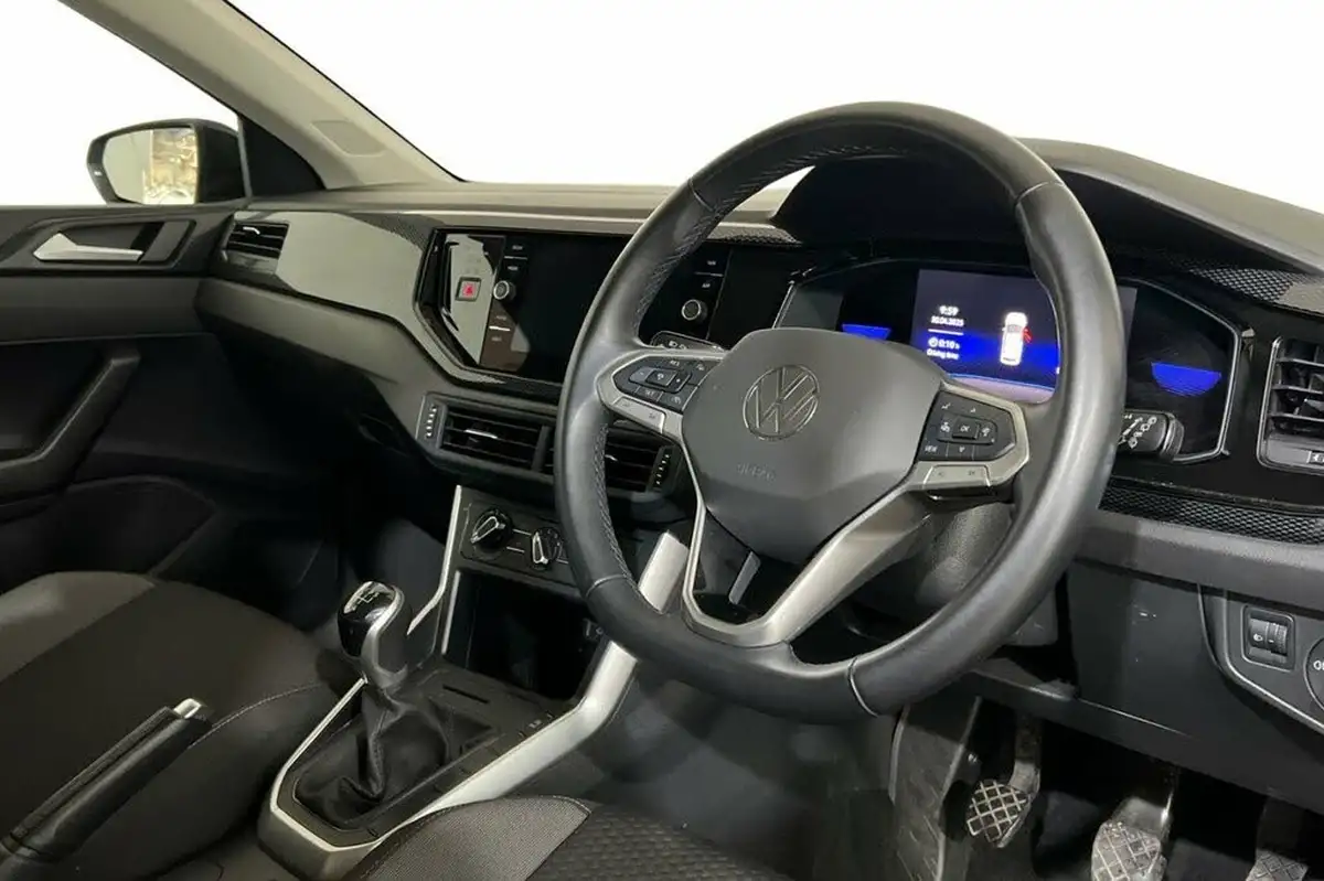 2022-volkswagen-polo-10-tsi-life-big-6