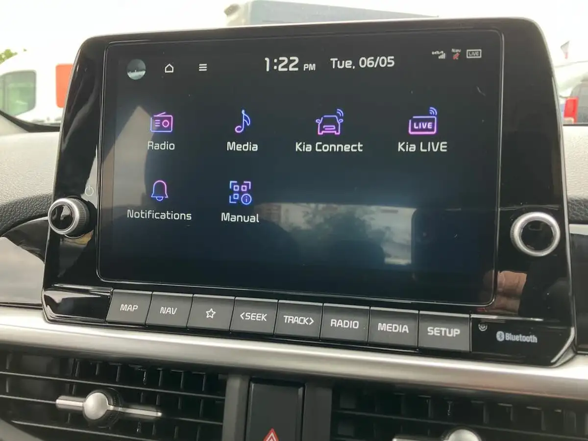2025-kia-picanto-10-2-big-38