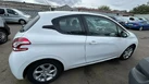 2014-peugeot-208-12-active-vti-3d-small-14