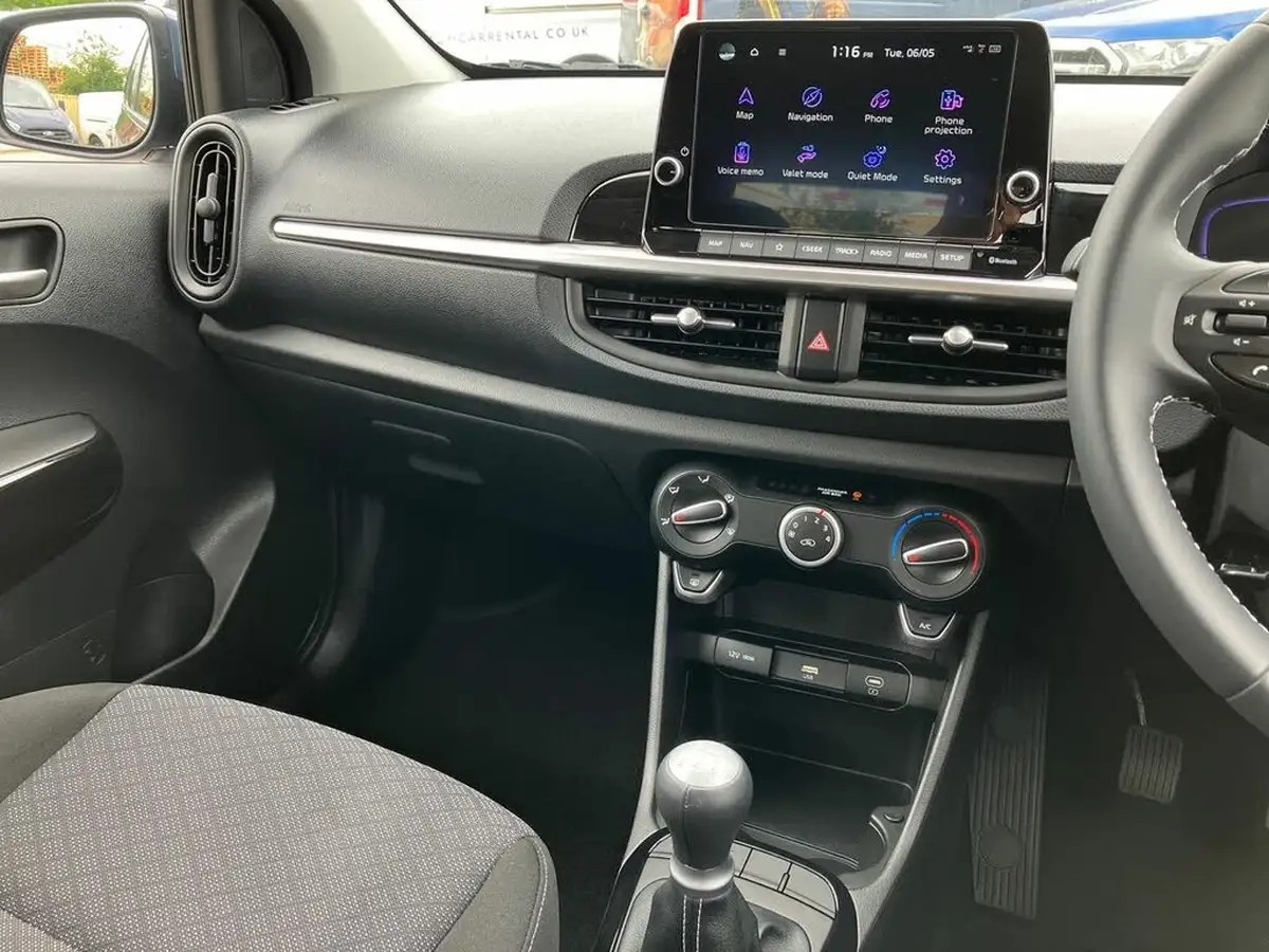 2025-kia-picanto-10-2-big-16