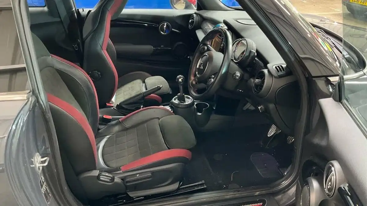 2016-mini-cooper-20-cooper-jcw-big-1
