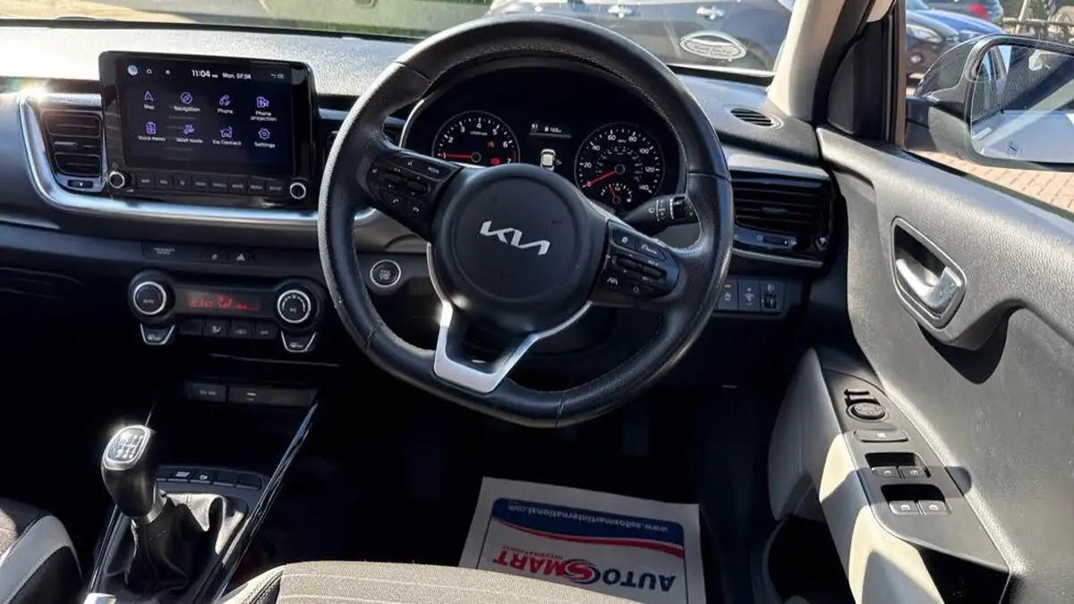 2022-kia-stonic-10-t-gdi-connect-big-31
