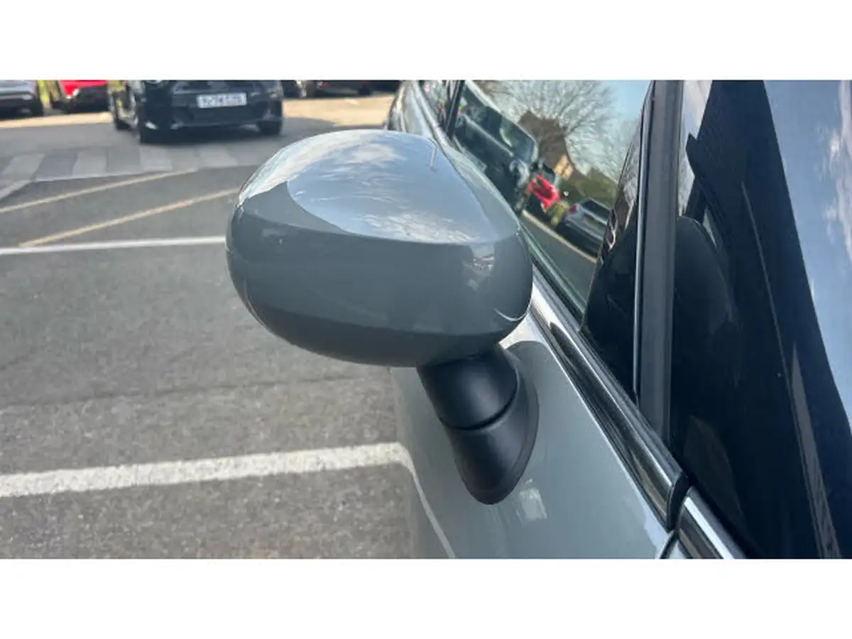 2021-mini-cooper-15-one-classic-5d-big-37