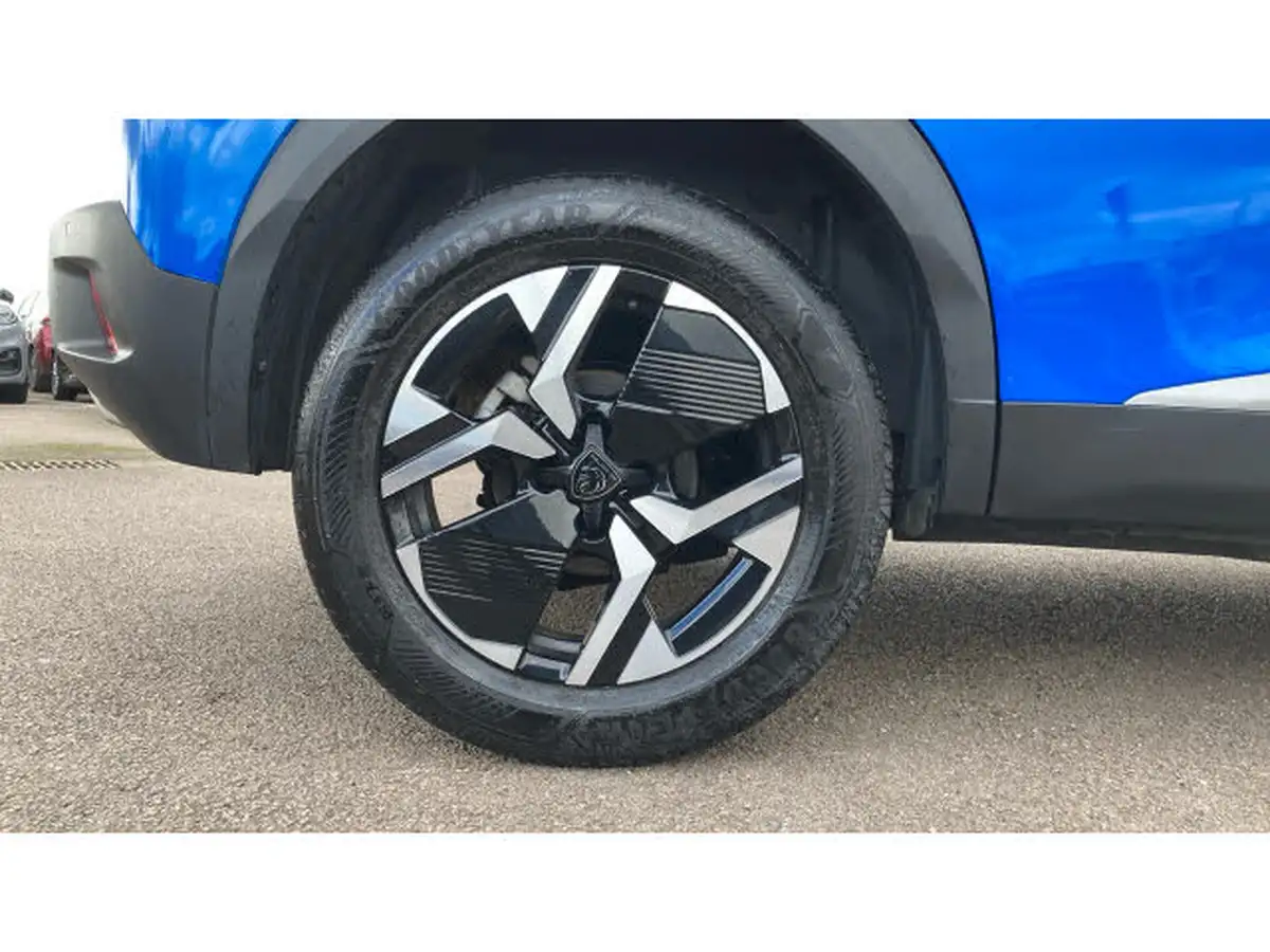 2023-peugeot-2008-suv-12-puretech-allure-big-6