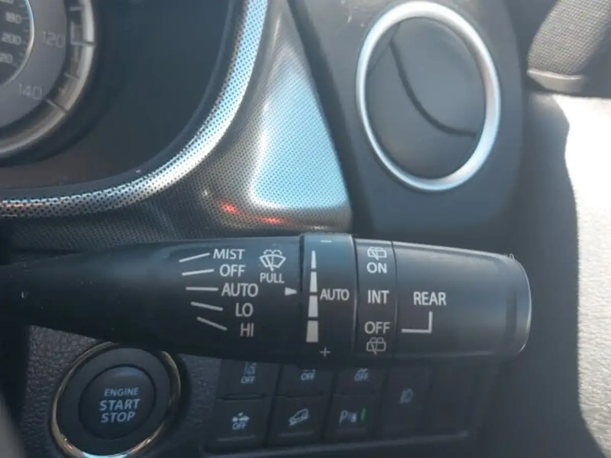 2019-suzuki-vitara-14-boosterjet-sz5-allgrip-big-14
