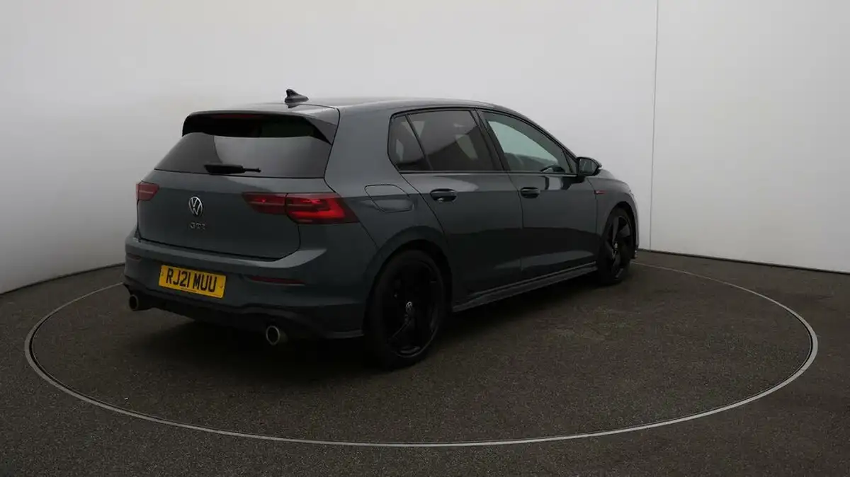 2021-volkswagen-golf-20-tsi-gti-dsg-big-48
