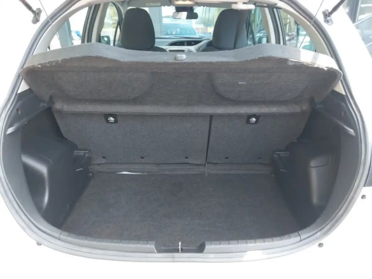 2020-toyota-yaris-15-vvt-i-icon-98bhp-hybrid-1497cc-e-cvt-big-7
