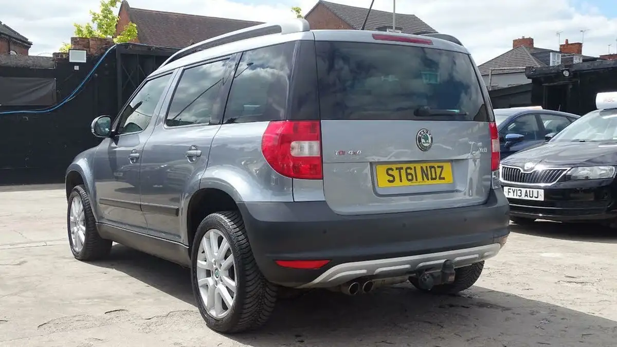 2011-skoda-yeti-20td-elegance-172ps-4x4-big-14