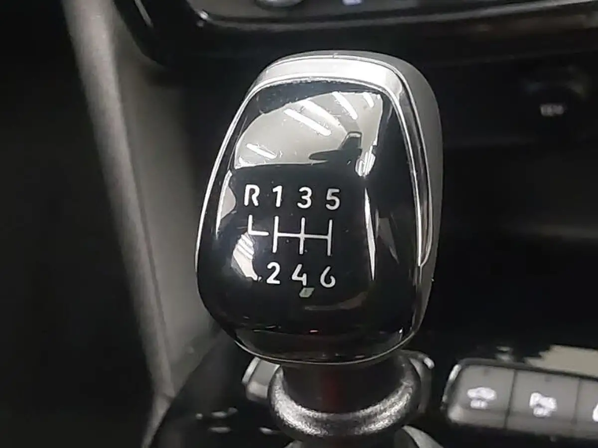 2022-vauxhall-mokka-12-sri-premium-100ps-big-17