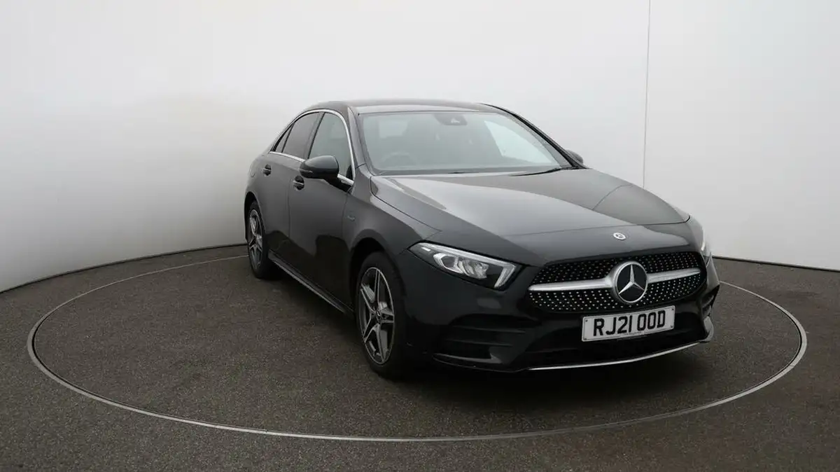 2021-mercedes-benz-a-class-13-a250e-amg-line-saloon-4d-big-33