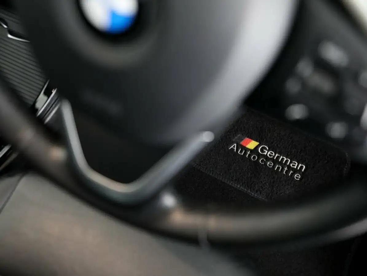 2022-bmw-x1-20-sdrive20i-xline-big-28