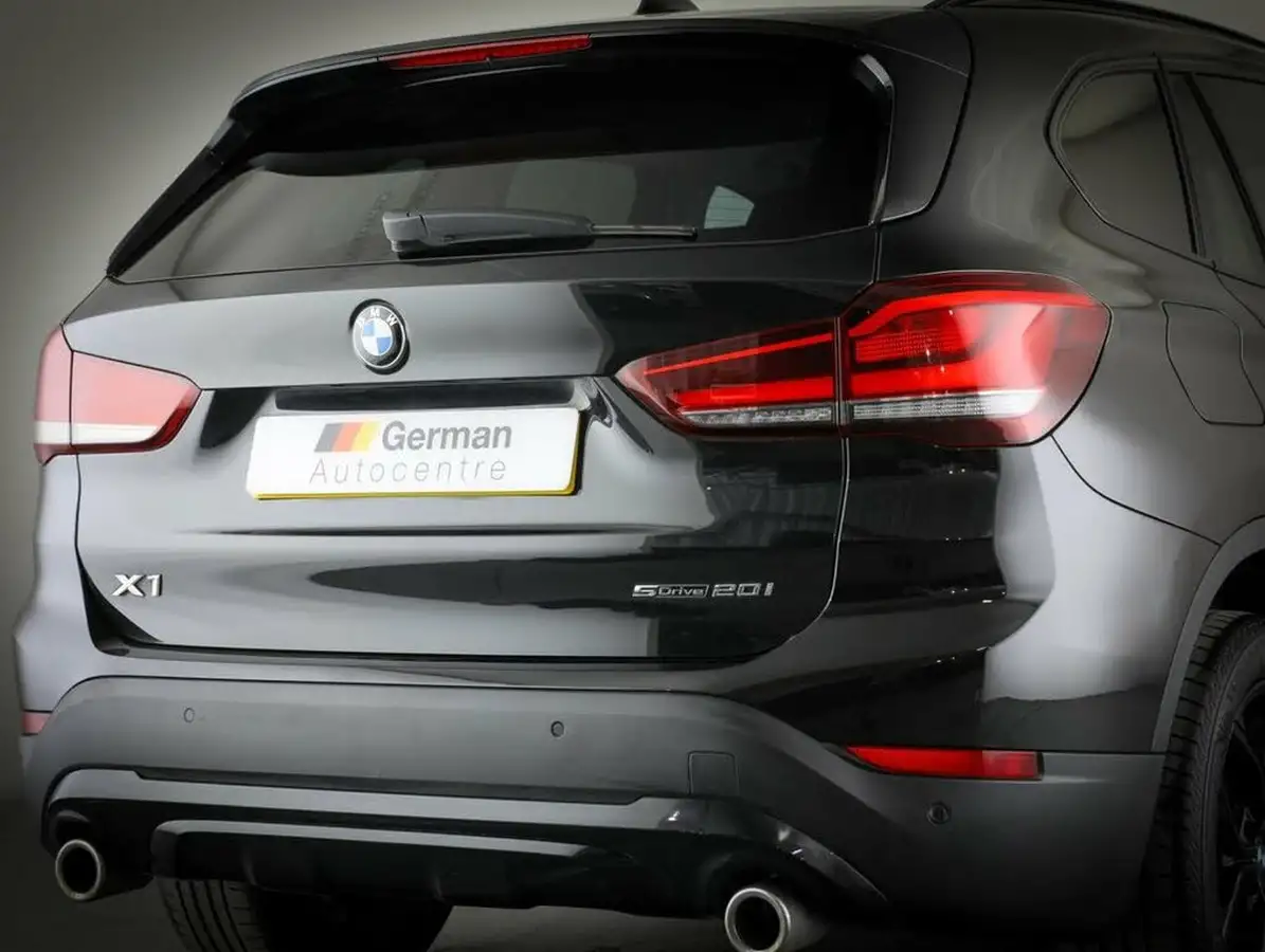 2022-bmw-x1-20-sdrive20i-xline-big-4