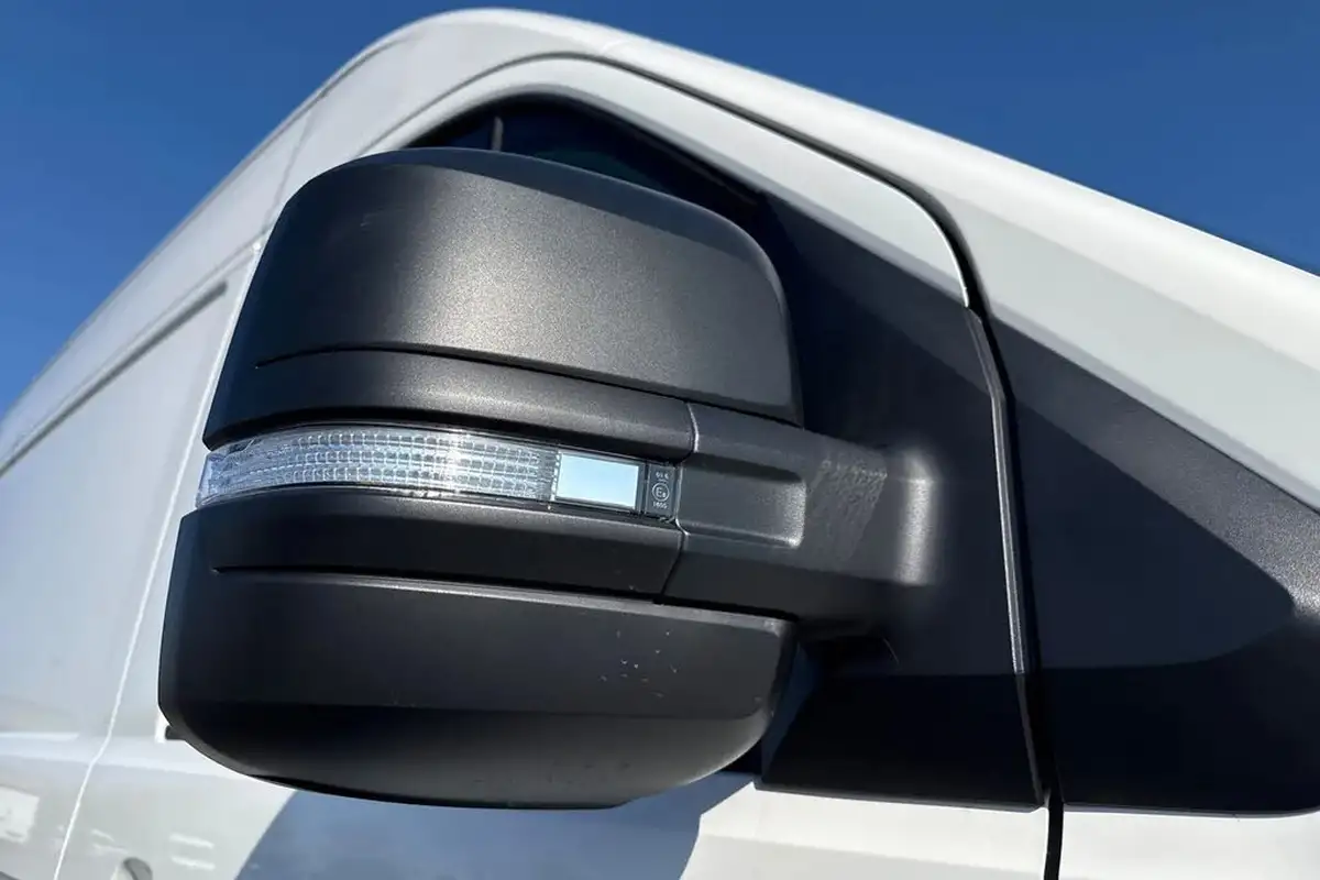 2024-volkswagen-crafter-20tdi-cr35-mwb-commerce-plus-140pseu6d-big-23