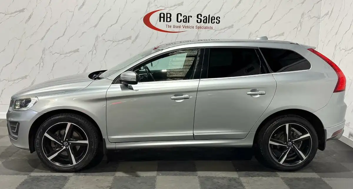 2014-volvo-xc60-24td-d5-r-design-lux-215bhp-geartronic-big-5