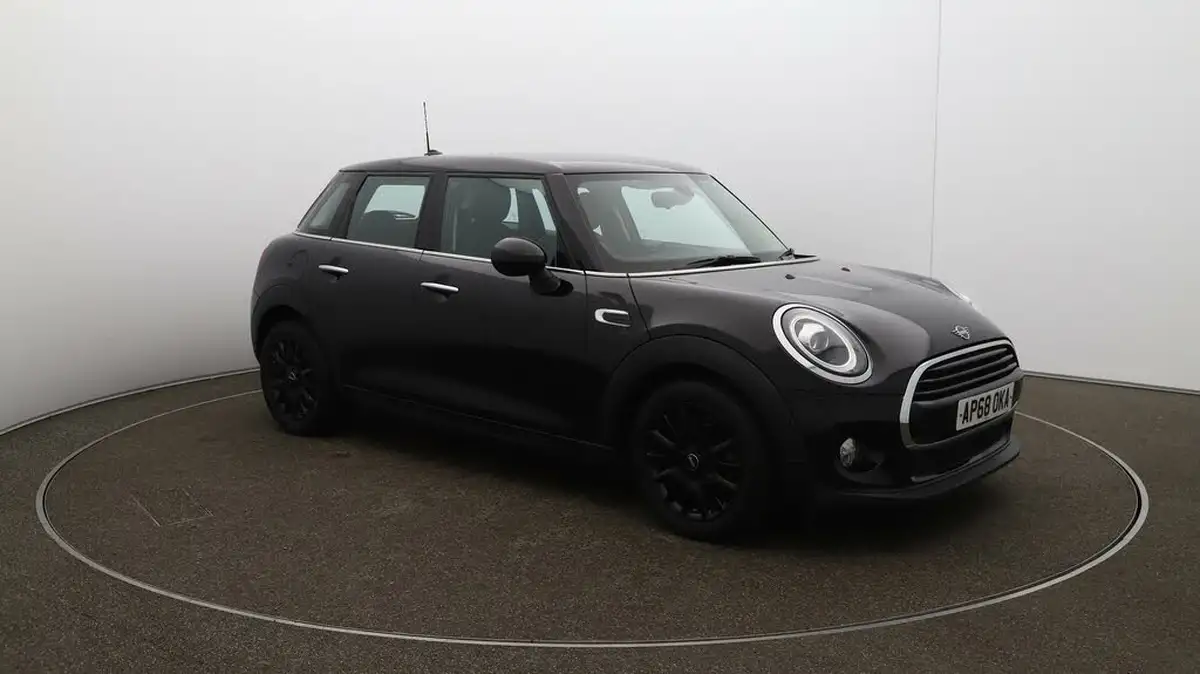 2018-mini-cooper-15-cooper-classic-ss-hatchback-5d-big-33
