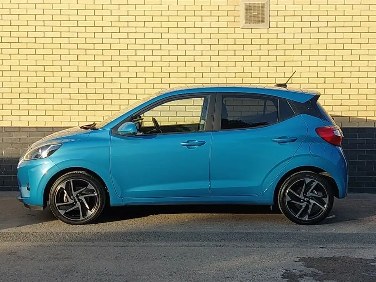 2022-hyundai-i10-12-premium-auto-big-3