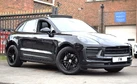 2022-porsche-macan-20-small-23