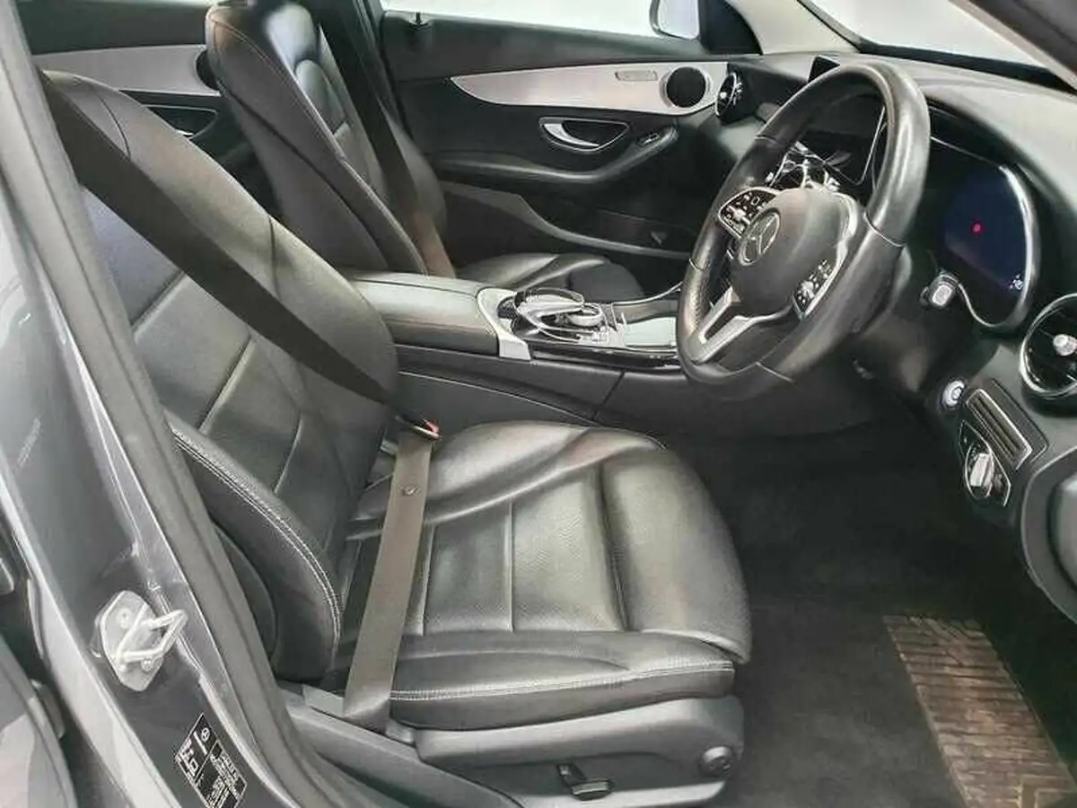 2018-mercedes-benz-c-class-15-c200-sport-premiumss-saloon-4d-big-11