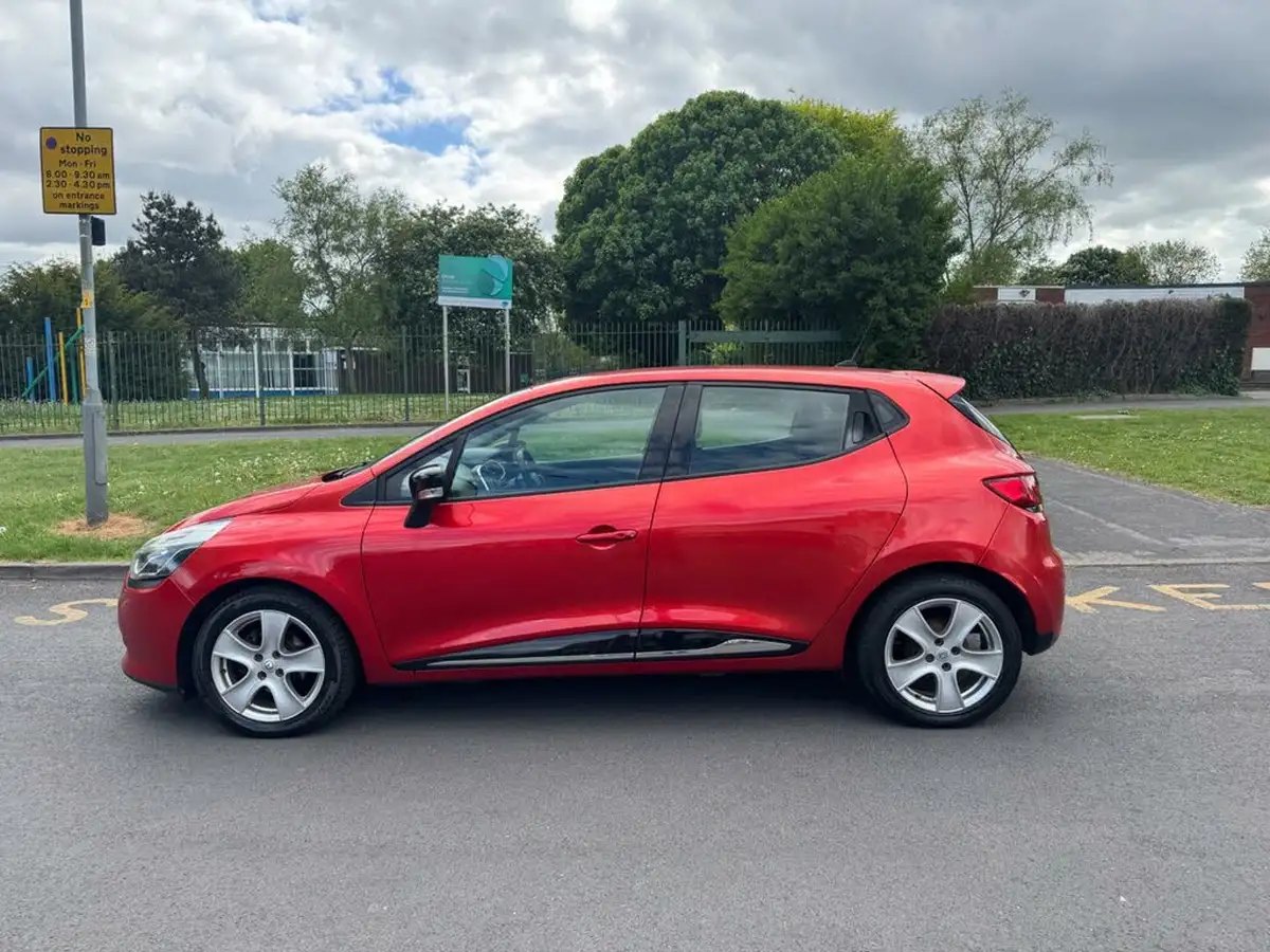 2015-renault-clio-15td-dynamique-medianavss-big-8